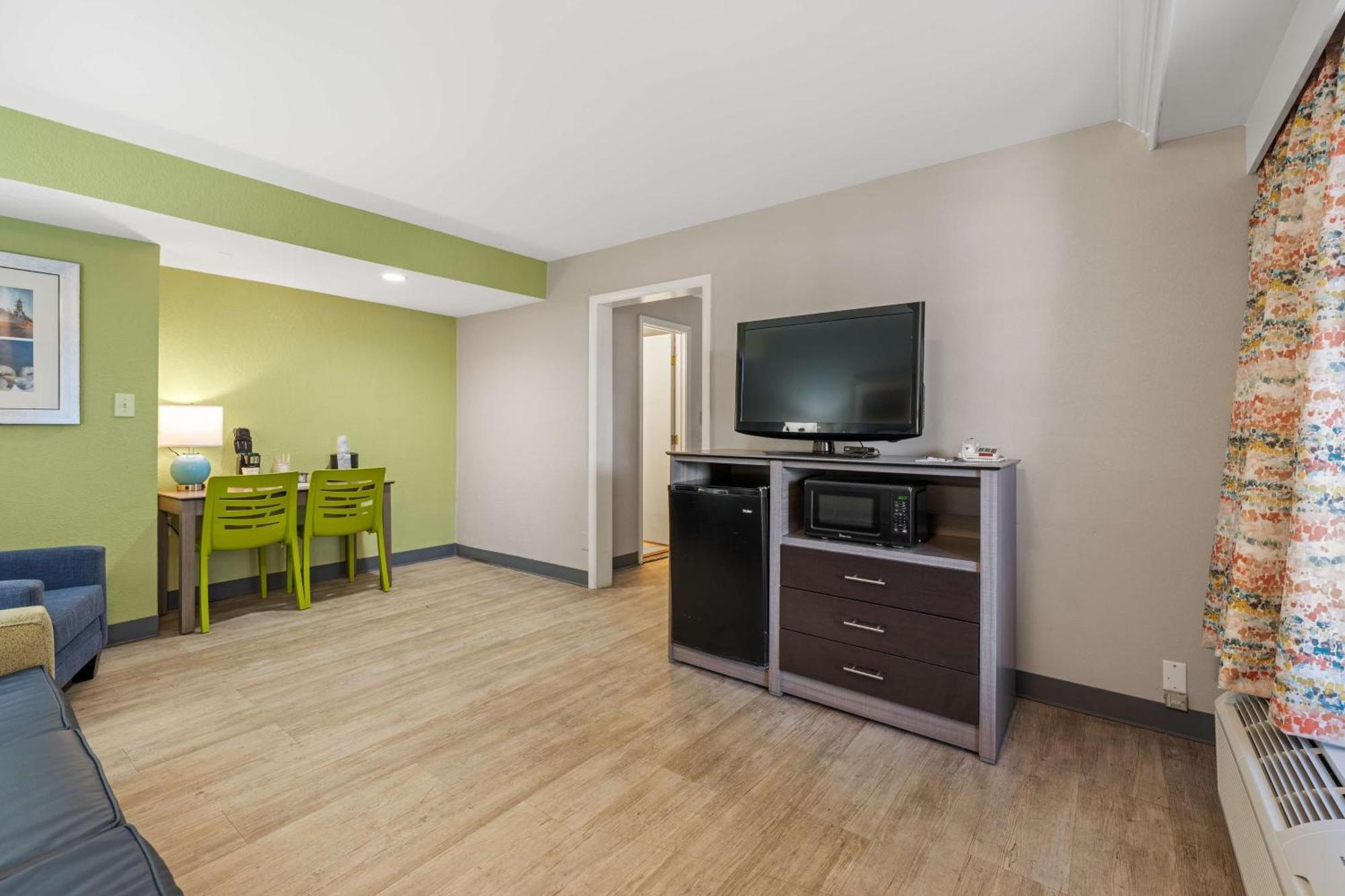Best Western Plus Holiday Sands Inn & Suites Norfolk Eksteriør bilde