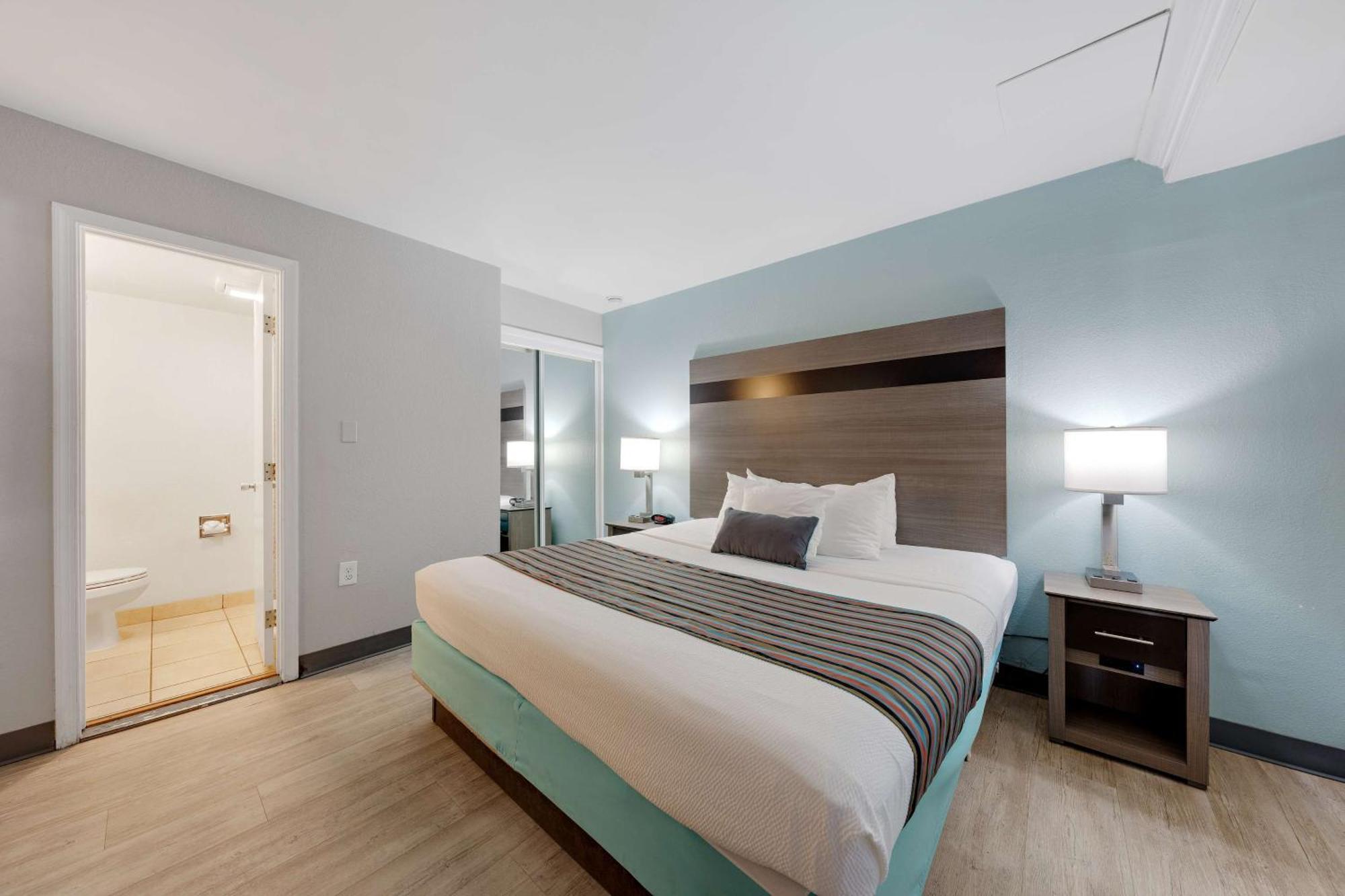 Best Western Plus Holiday Sands Inn & Suites Norfolk Eksteriør bilde