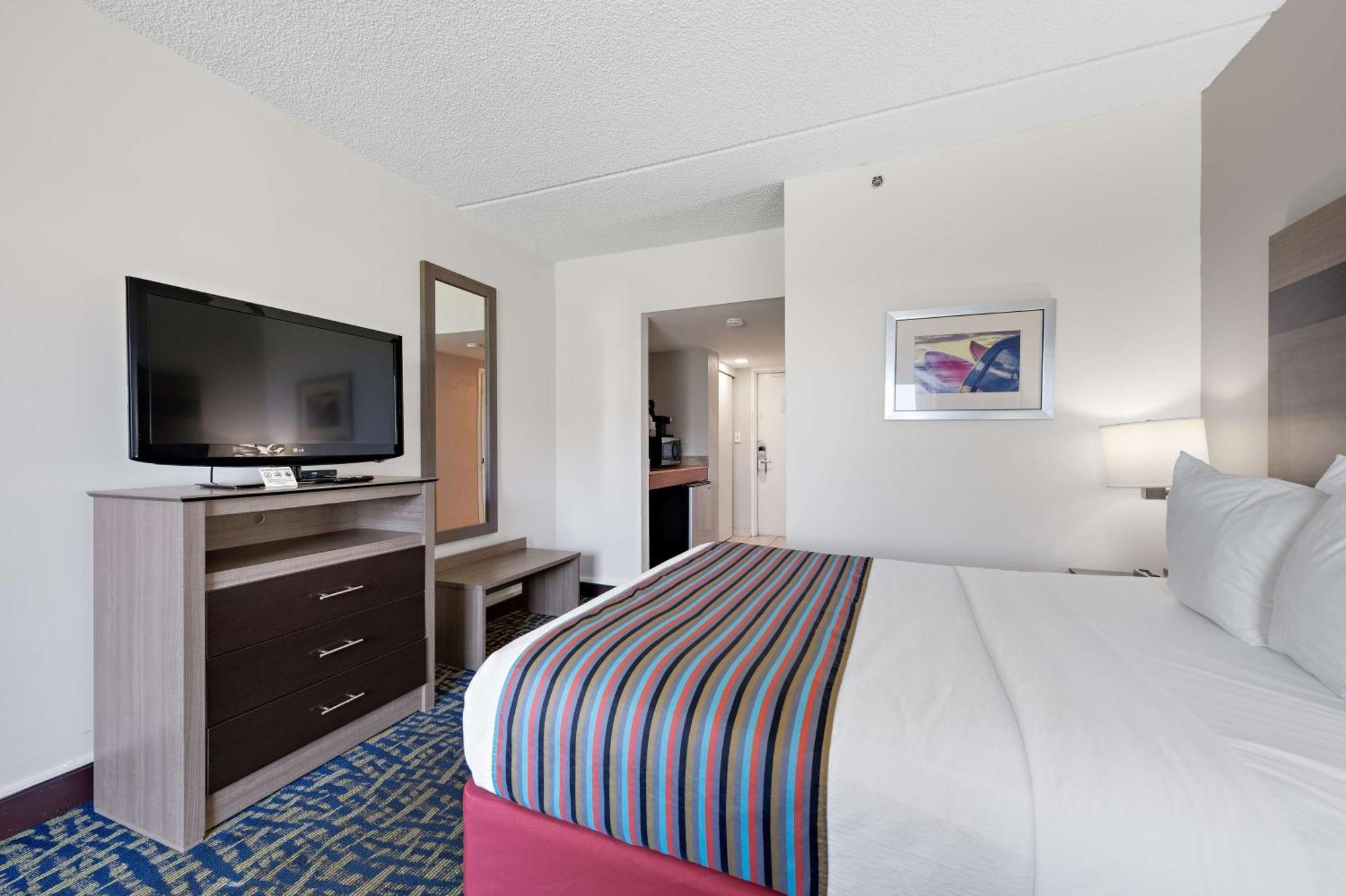Best Western Plus Holiday Sands Inn & Suites Norfolk Eksteriør bilde